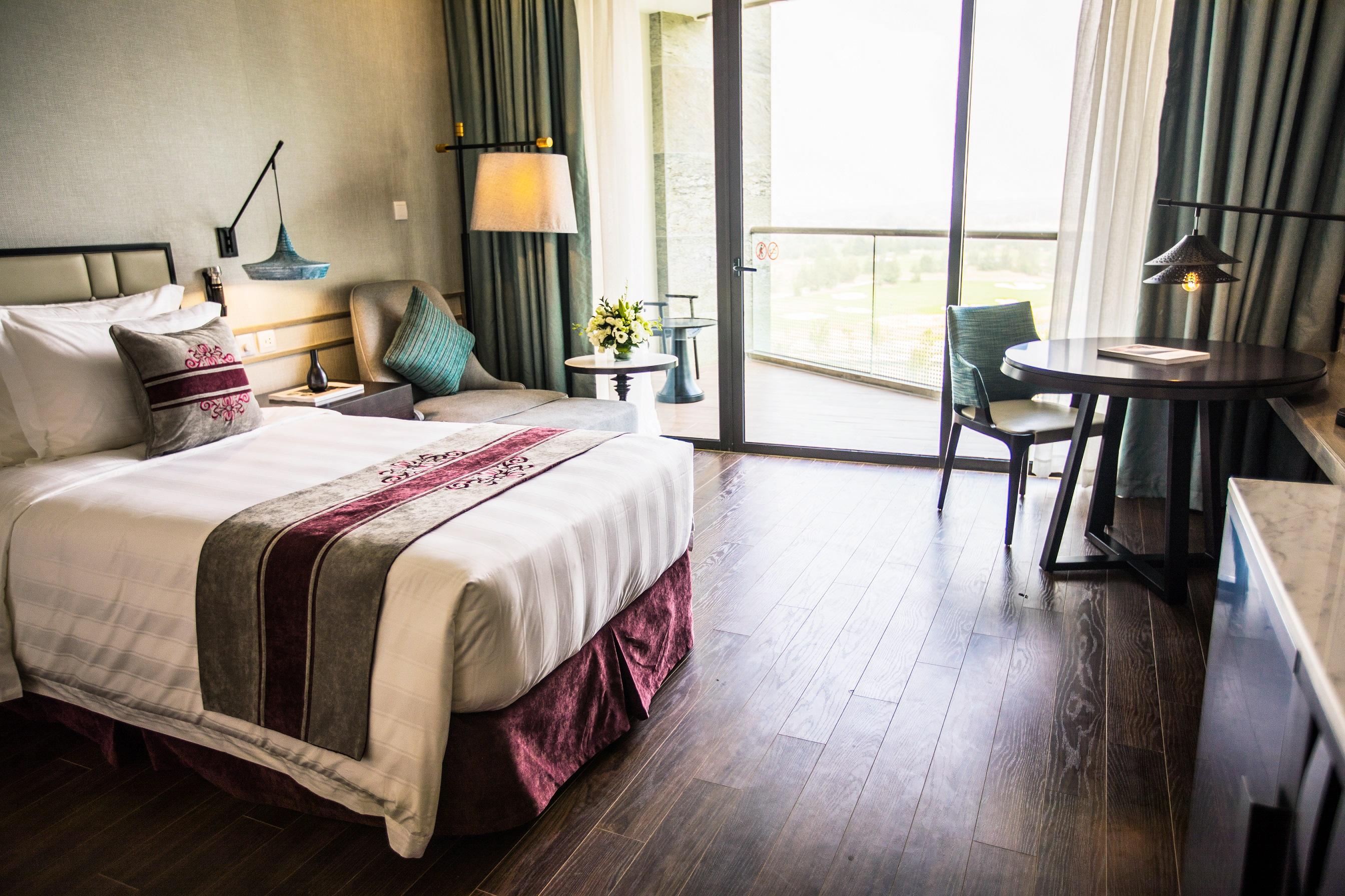 วินเพิร์ล รีสอร์ต แอนด์ กอล์ฟ นาม ฮอยอัน Hotel Ha Binh ภายนอก รูปภาพ