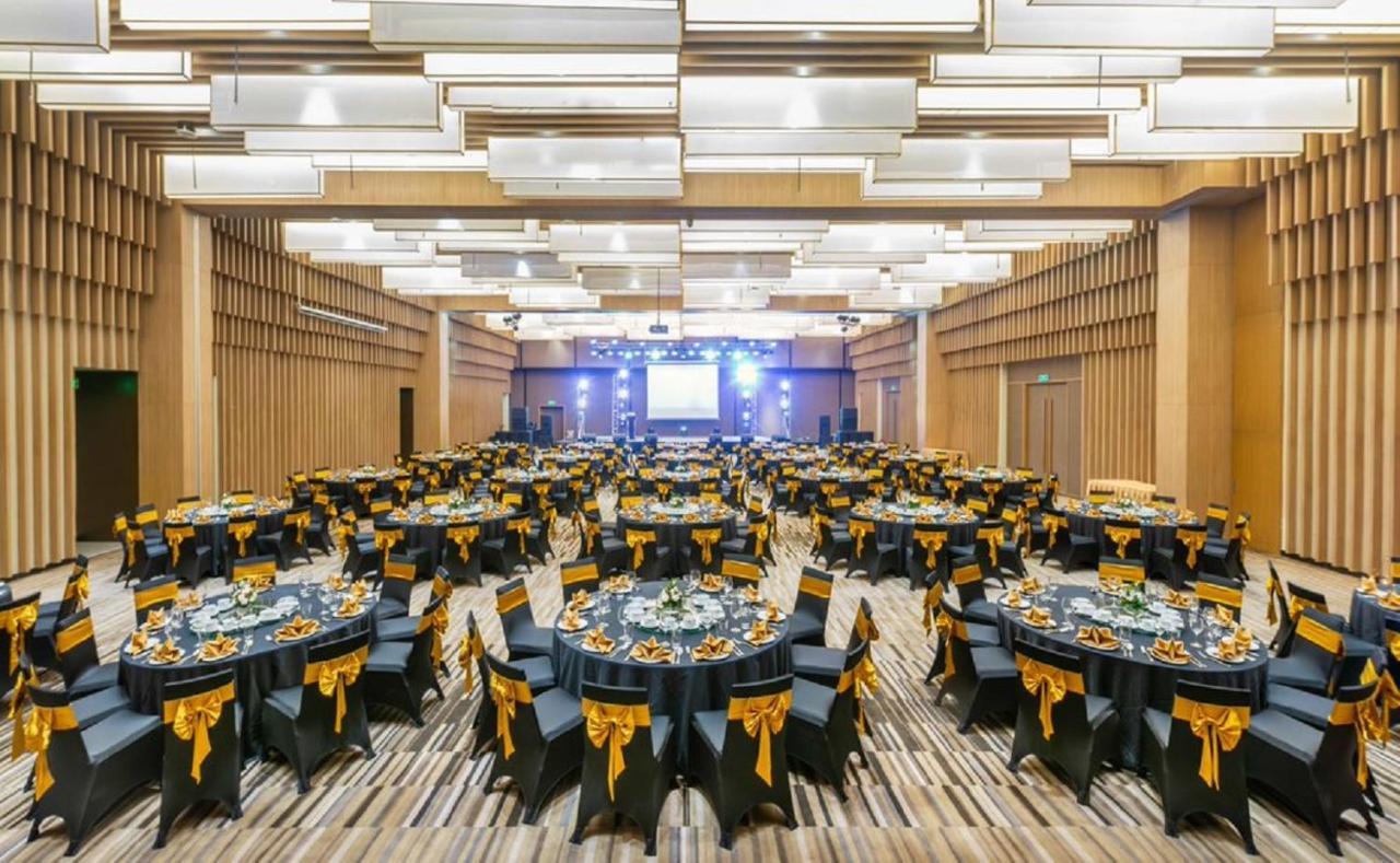 วินเพิร์ล รีสอร์ต แอนด์ กอล์ฟ นาม ฮอยอัน Hotel Ha Binh ภายนอก รูปภาพ